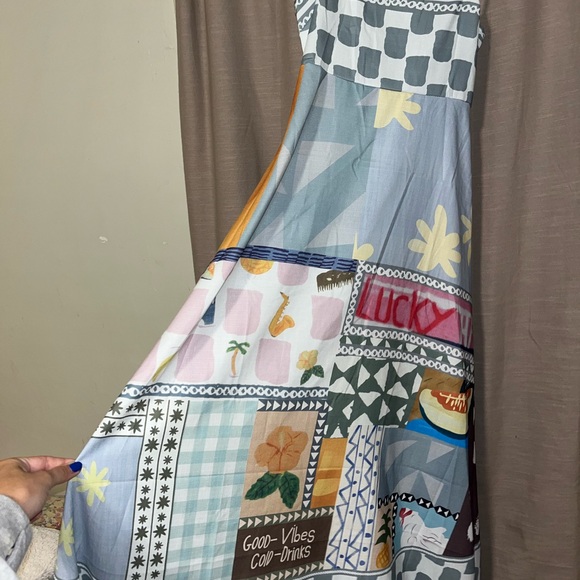 Colorful and a trendy Midi dress, size small - Picture 2 of 4